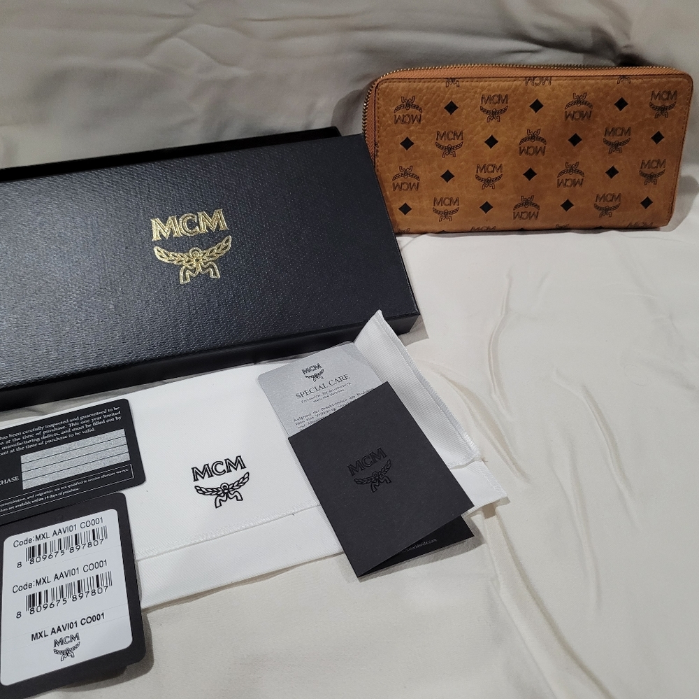 Zip Around Wallet in Visetos Original